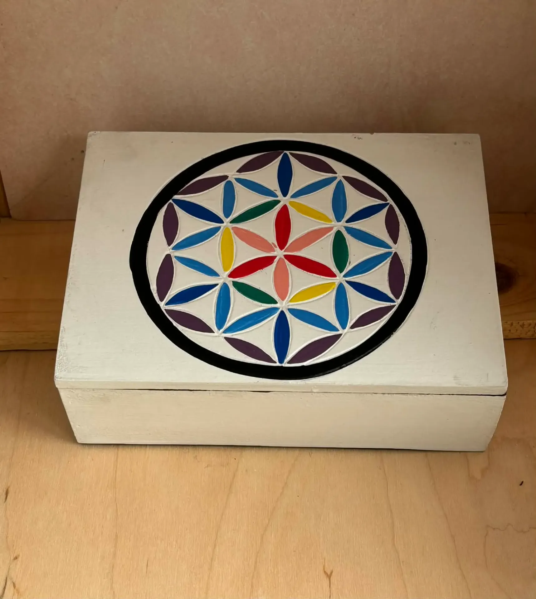 Boite fleur de vie colorée