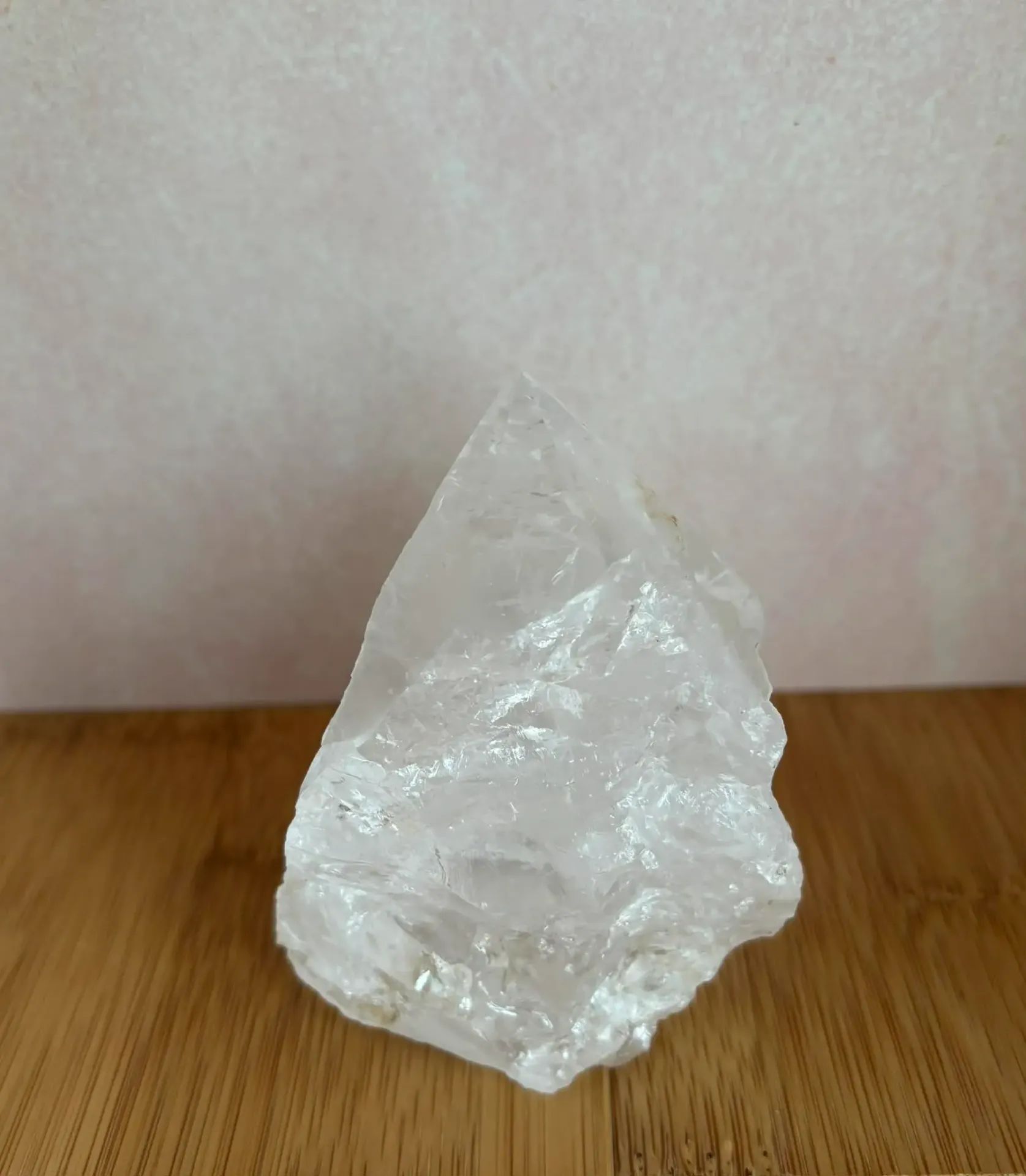 Cristal de roche brut pointe