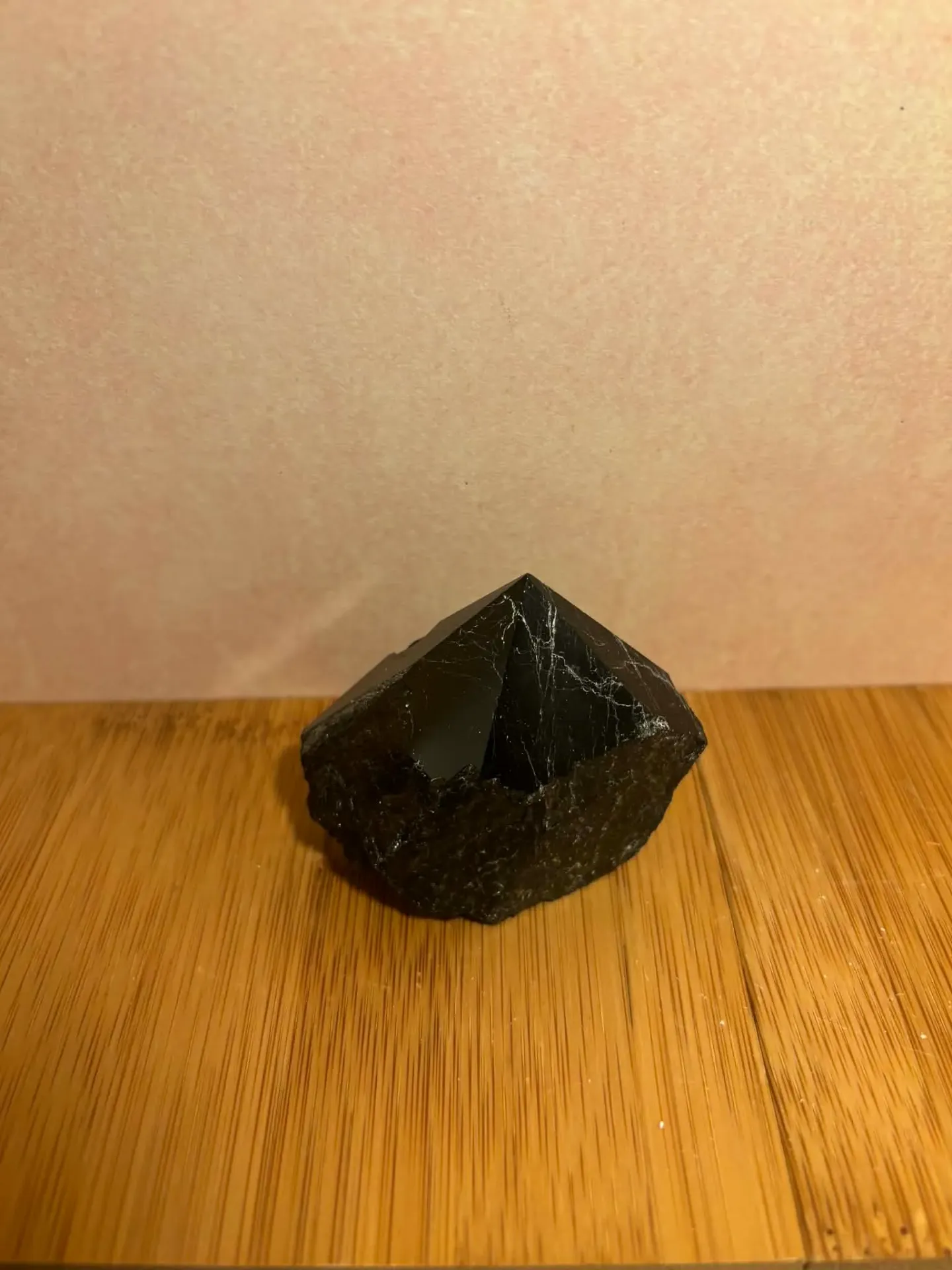 Tourmaline noire brute