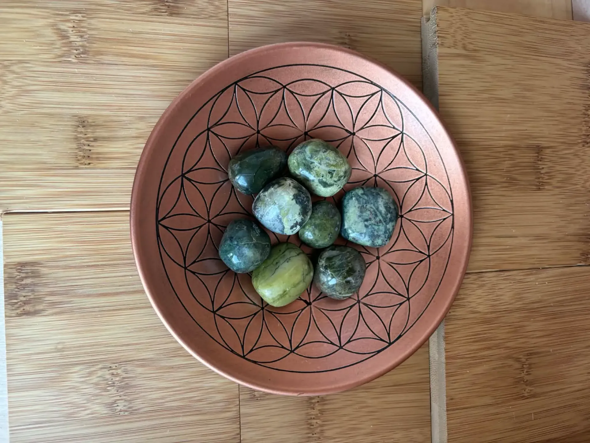 Serpentine jungle roulée