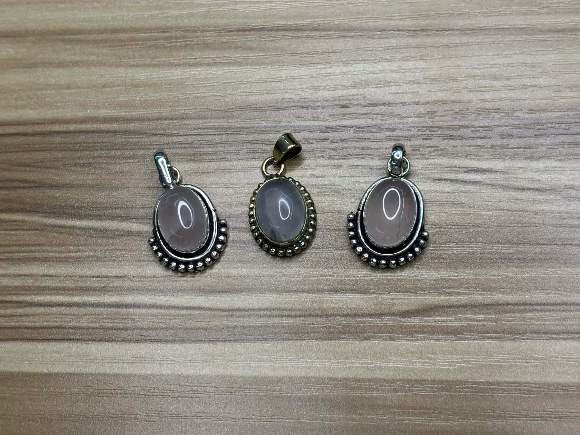 Pendentif Quartz rose métal