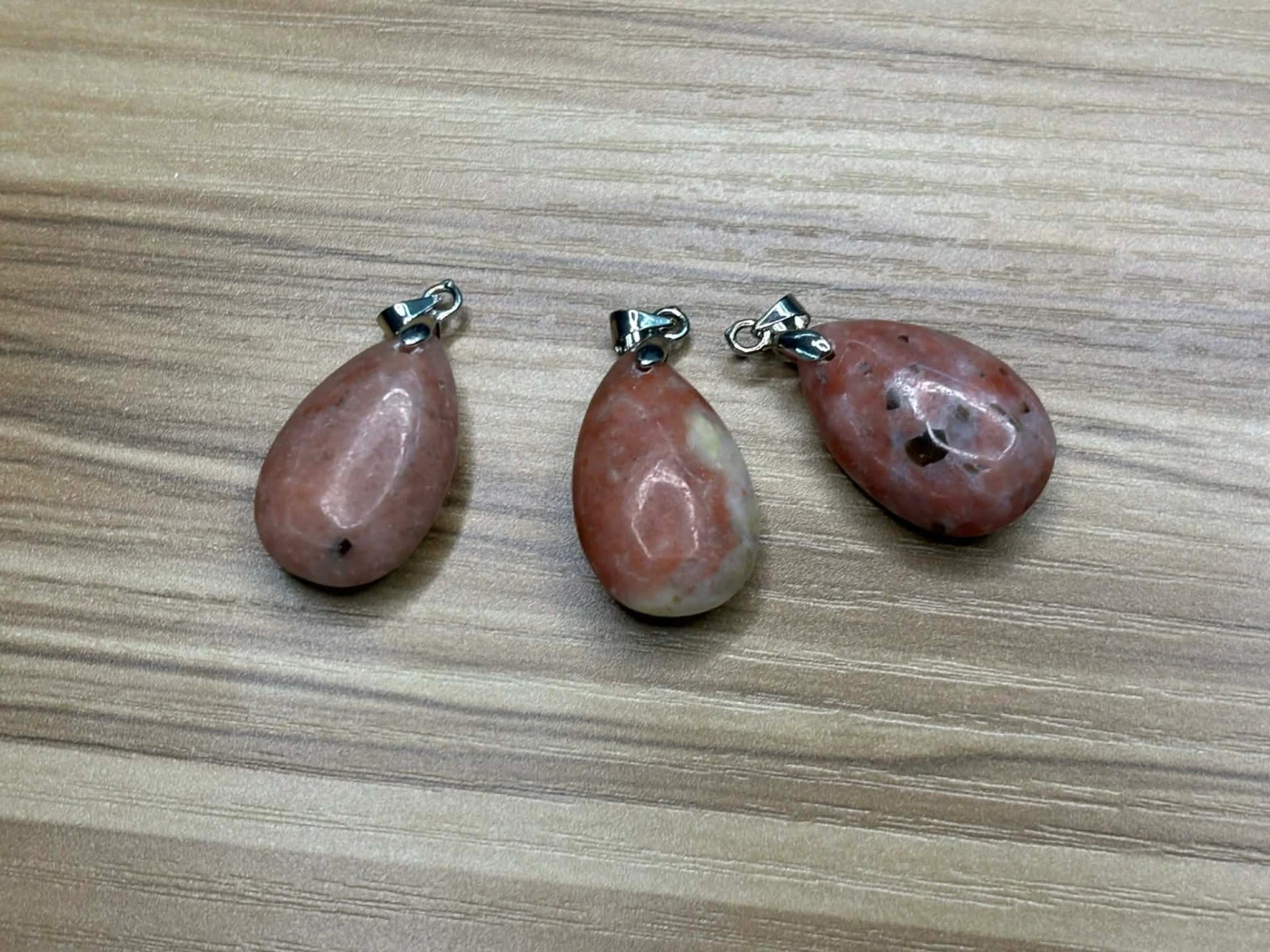 Pendentif Rhodonite larme