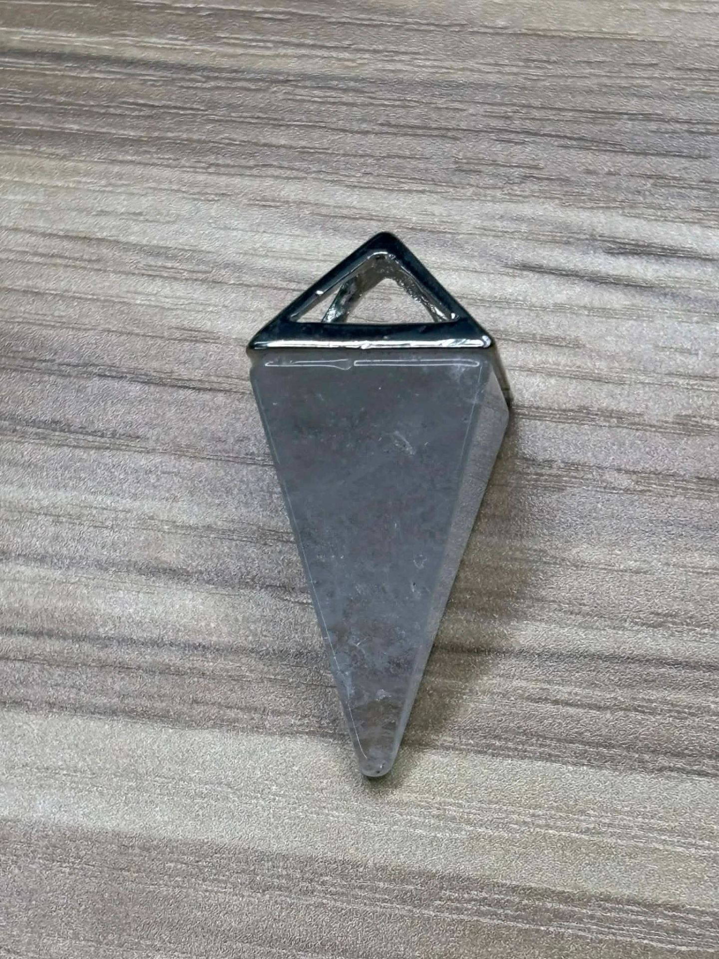 Pendentif Cristal de roche pyramide
