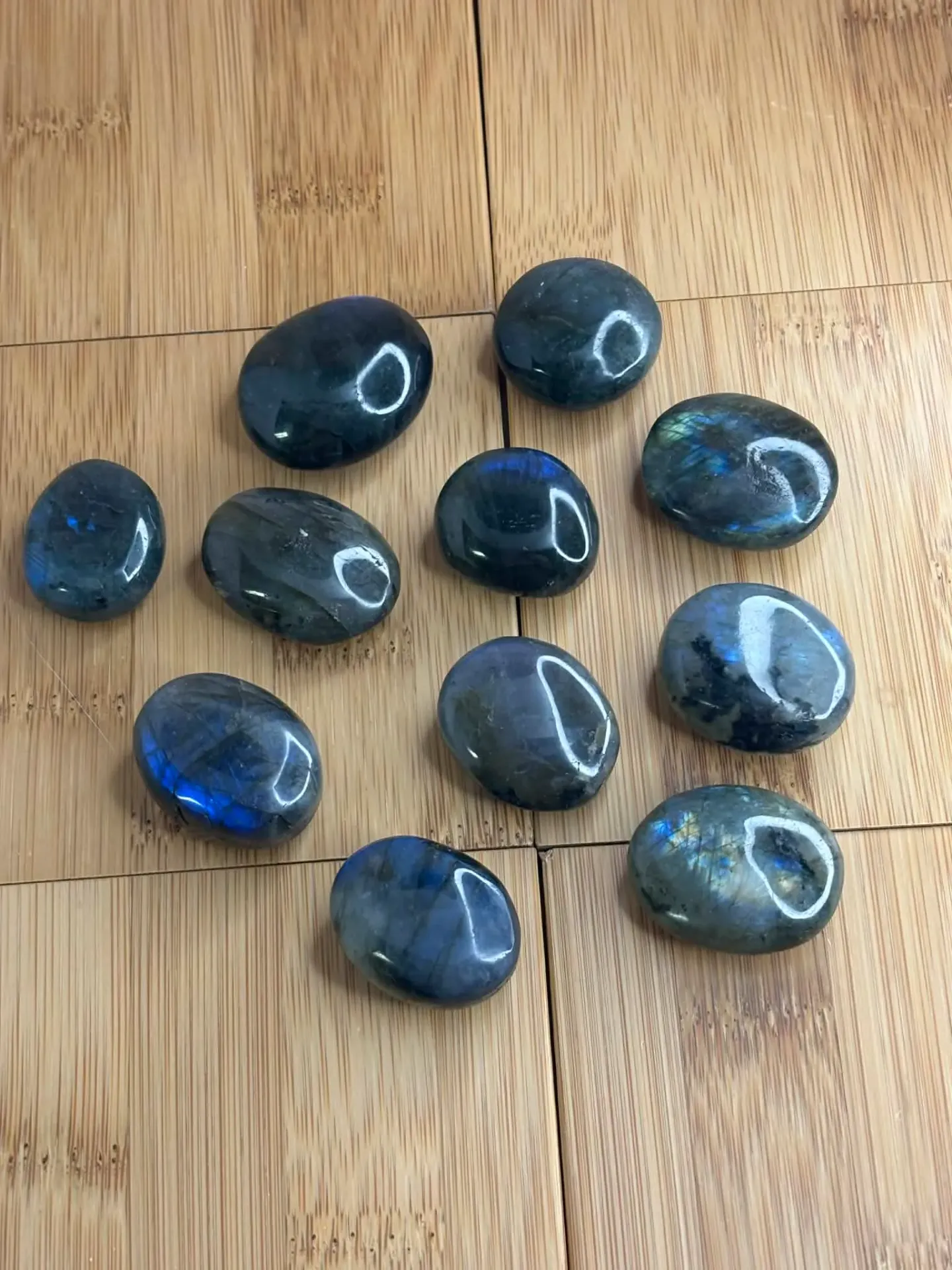 Labradorite galet