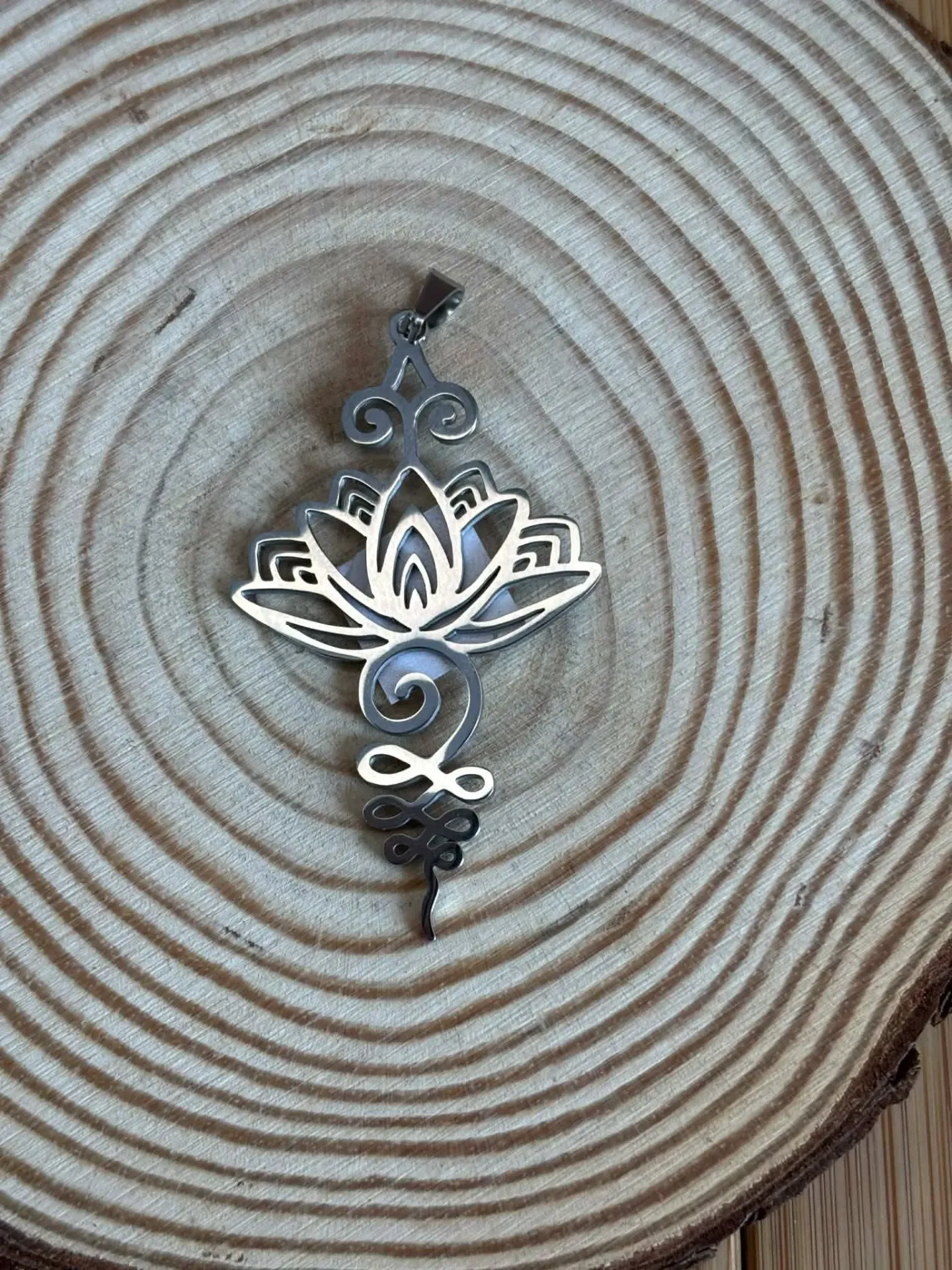 Pendentif Lotus