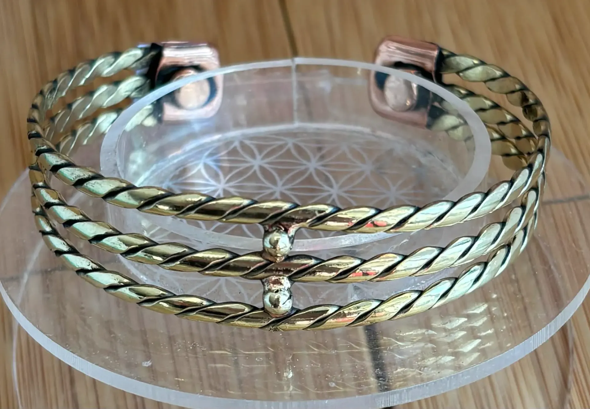 Bracelet torsades dore magnétique