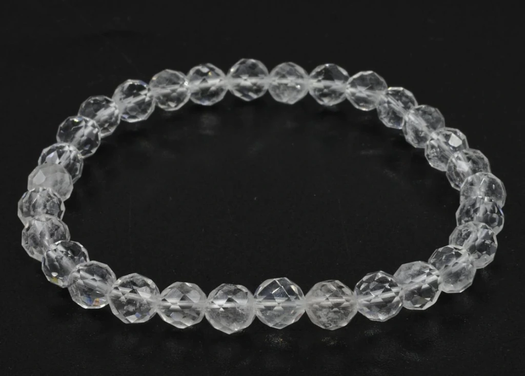 Bracelet Cristal de Roche perles facettées 6mm