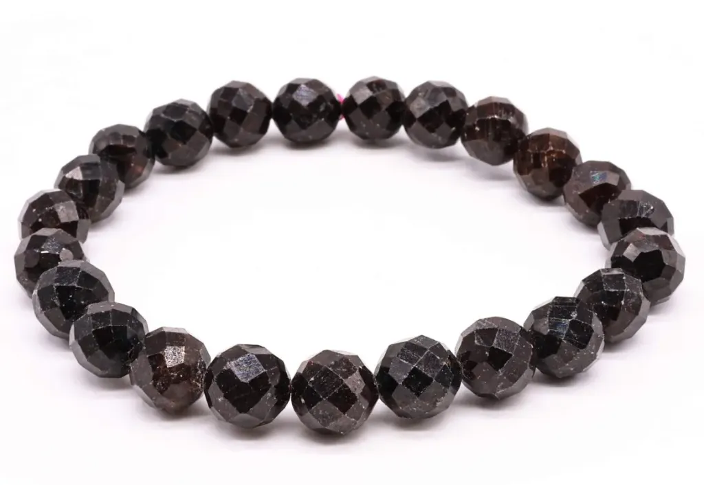 Bracelet Grenat perles facettées 8mm