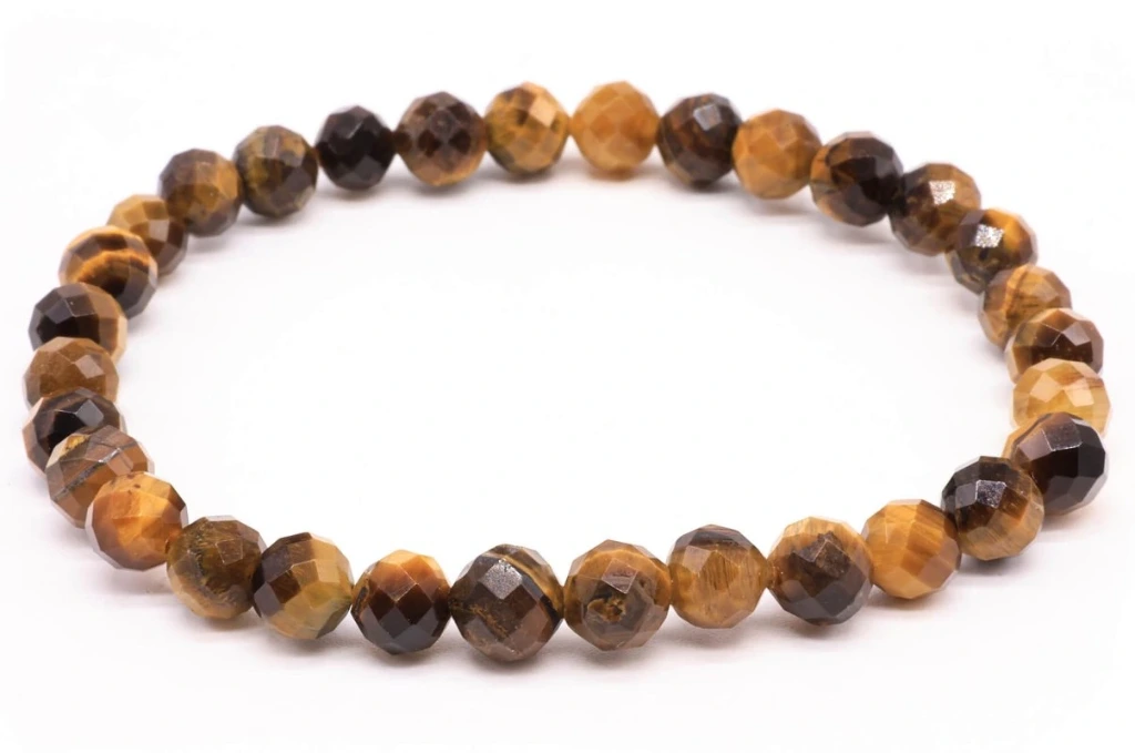 Bracelet Œil de Tigre perles facettées 6mm