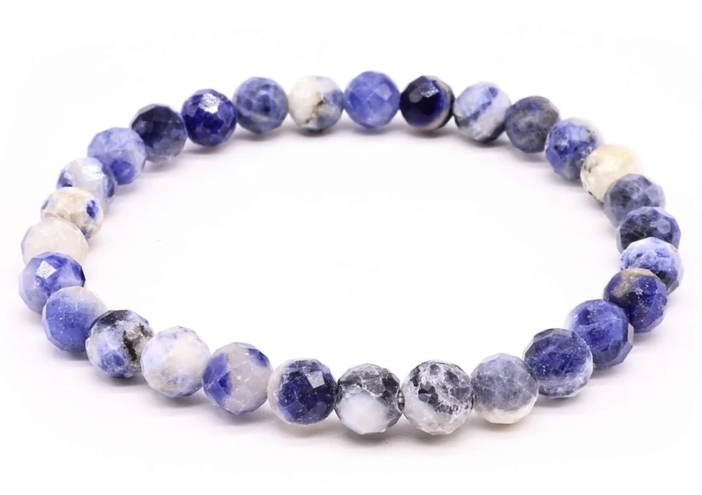 Bracelet Sodalite perles facettées 8mm