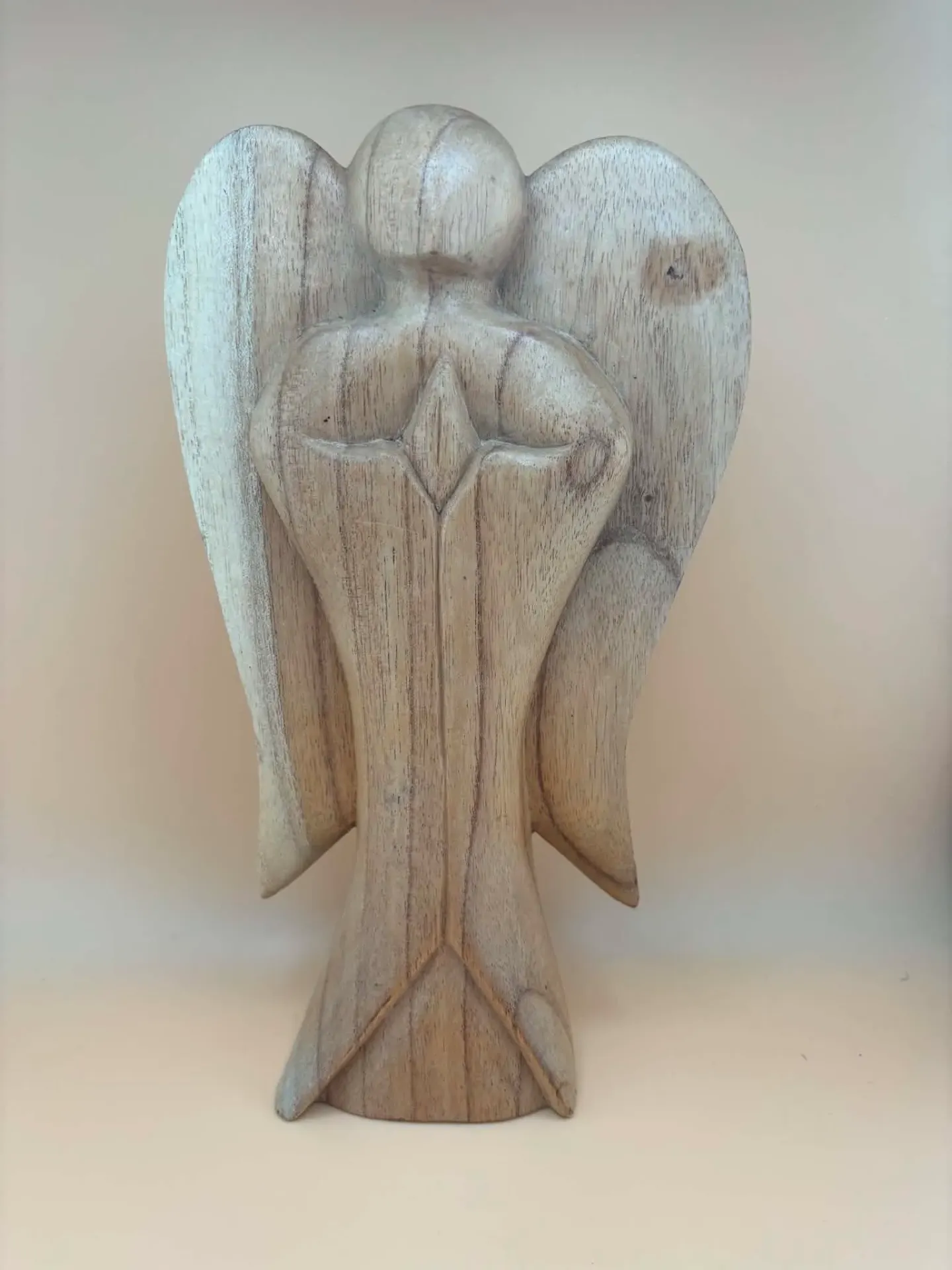 Ange en bois L