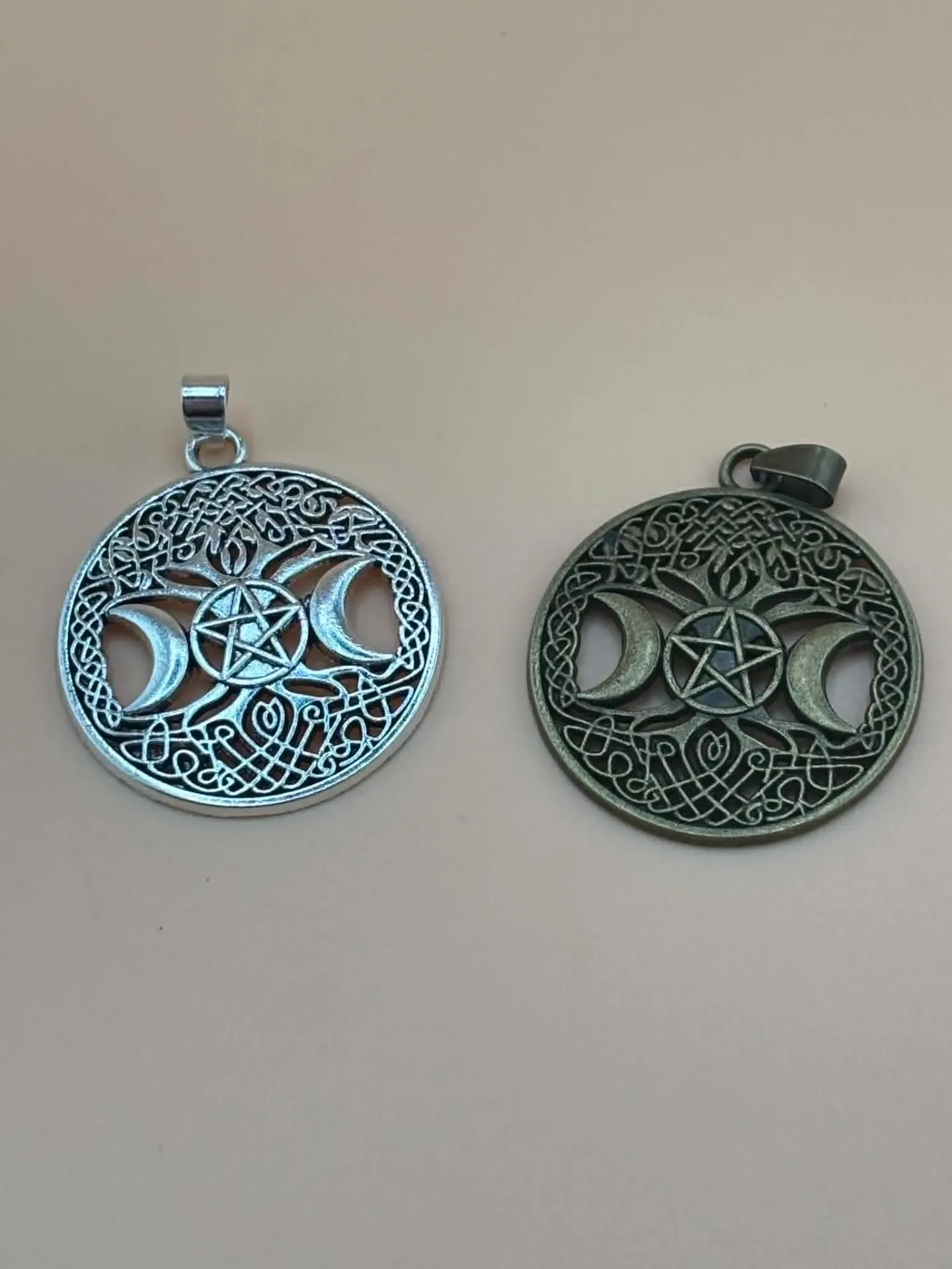 Pendentif Arbre de vie pentacle lunes