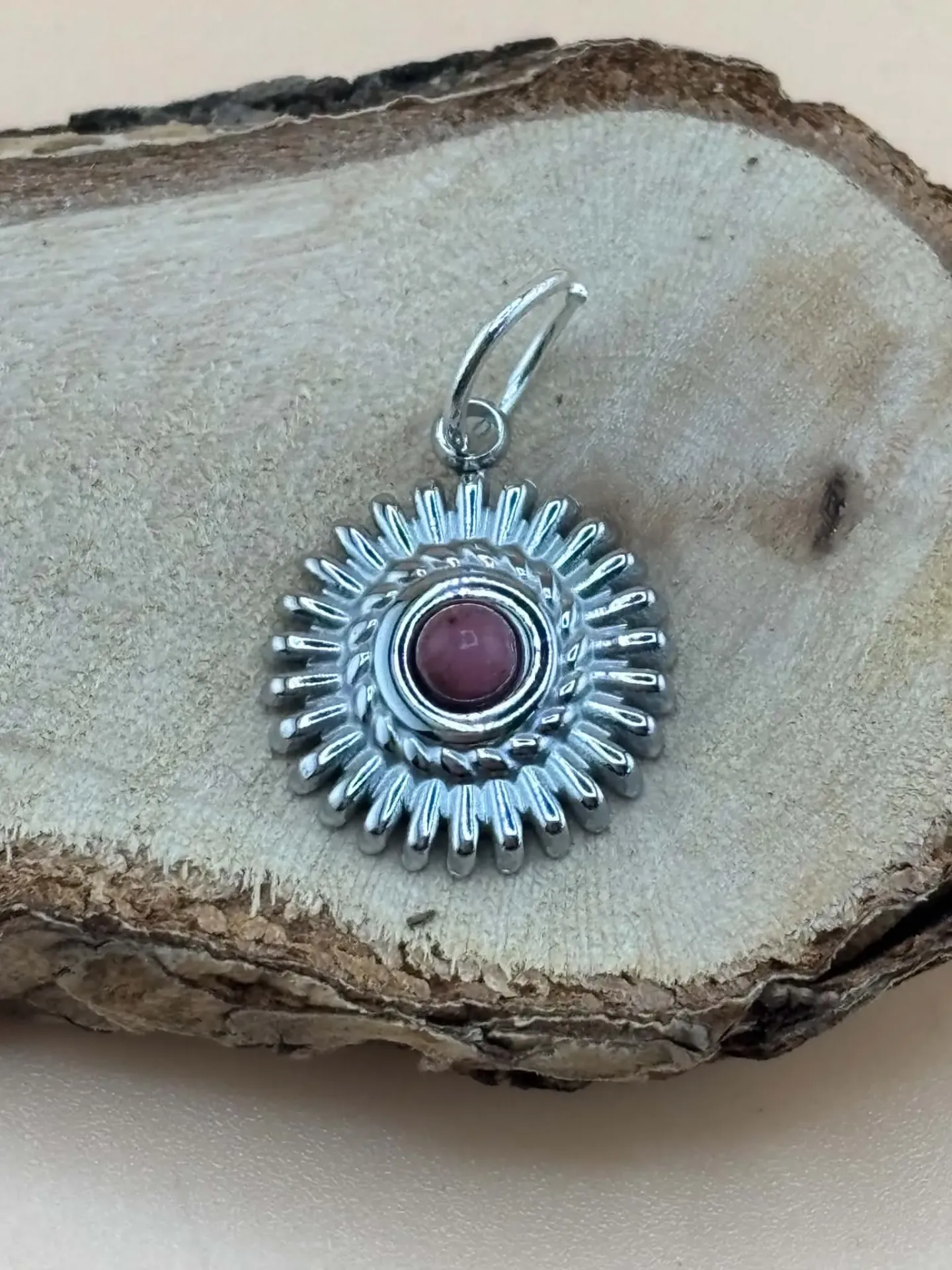Pendentif Rhodonite Soleil