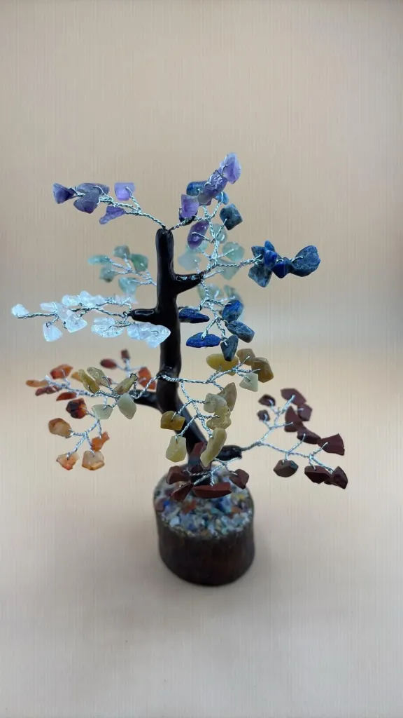 Arbre de vie en pierres des chakras