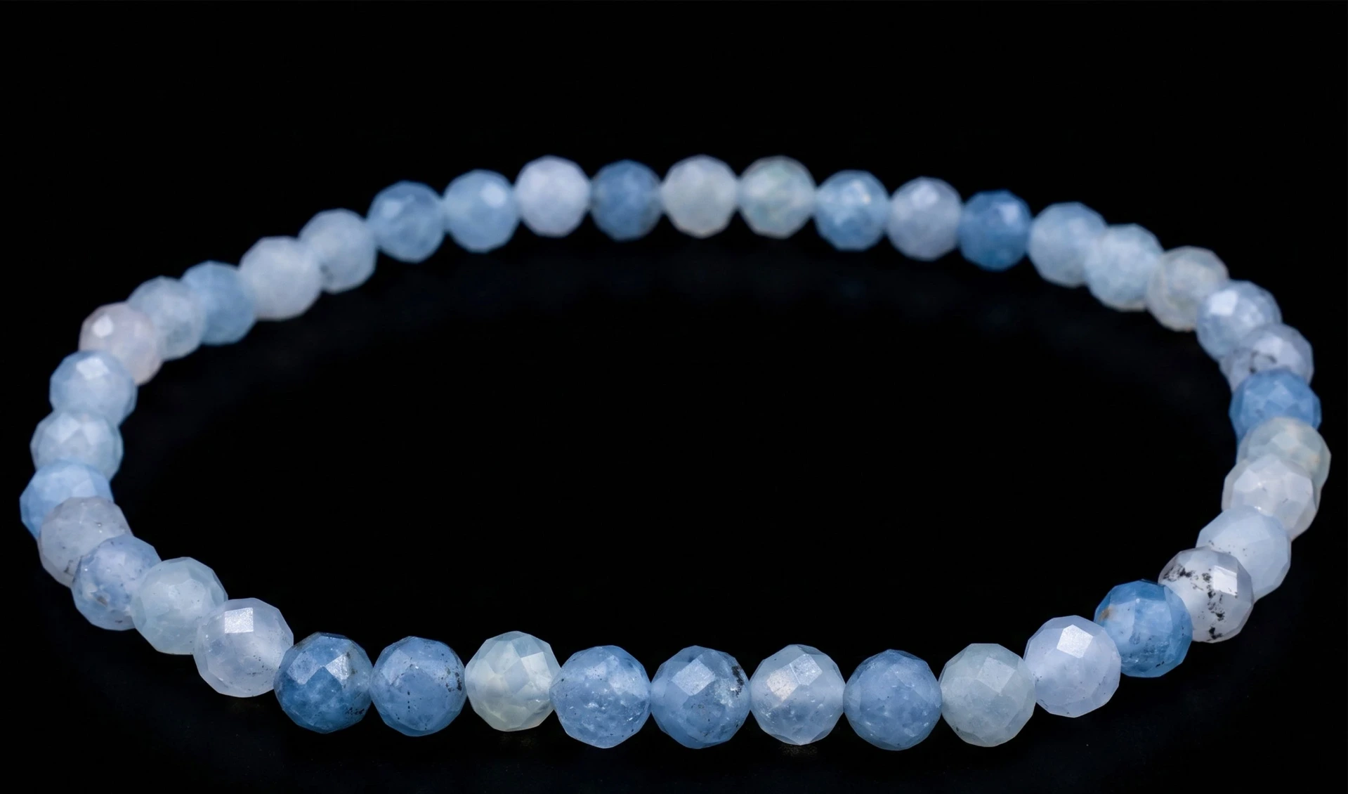 Bracelet Aigue Marine perles facettées 4mm